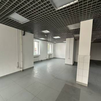 Сдается Нежилое помещение, 140 м²