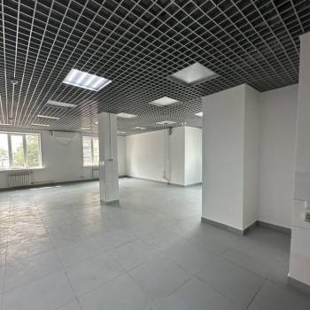 Сдается Нежилое помещение, 140 м²