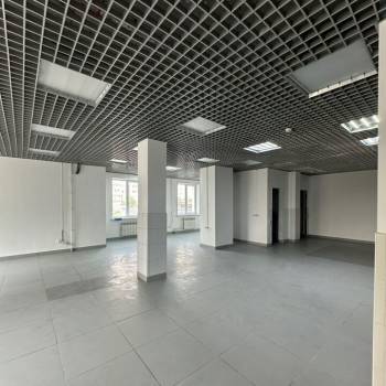 Сдается Нежилое помещение, 140 м²