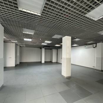 Сдается Нежилое помещение, 140 м²