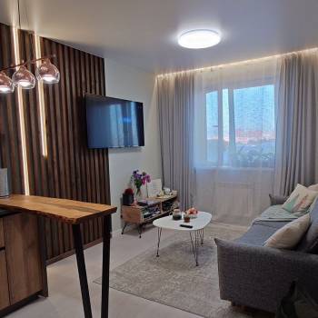 Продается 1-комнатная квартира, 42 м²