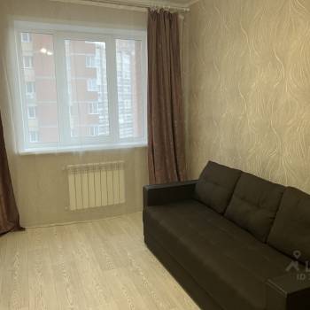 Сдается 1-комнатная квартира, 40 м²