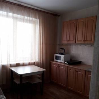Сдается 1-комнатная квартира, 38 м²