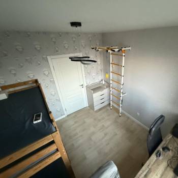 Продается Многокомнатная квартира, 91,4 м²