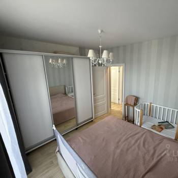 Продается Многокомнатная квартира, 91,4 м²
