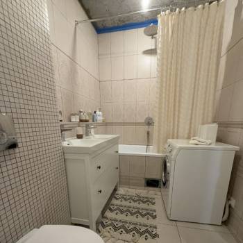 Продается Многокомнатная квартира, 91,4 м²