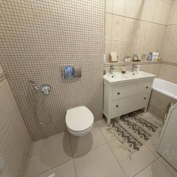 Продается Многокомнатная квартира, 91,4 м²