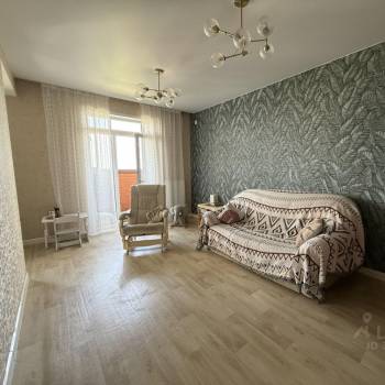 Продается Многокомнатная квартира, 91,4 м²