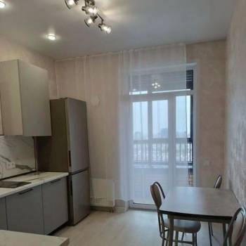 Сдается 1-комнатная квартира, 37 м²