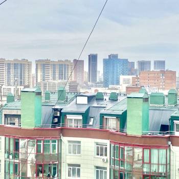 Продается 1-комнатная квартира, 76 м²