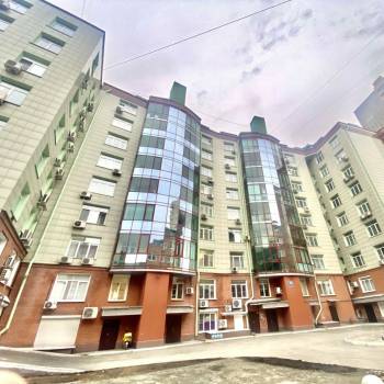 Продается 1-комнатная квартира, 76 м²