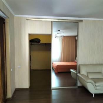 Сдается 1-комнатная квартира, 52 м²