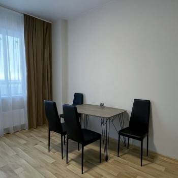 Сдается 1-комнатная квартира, 39 м²