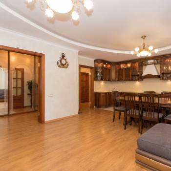 Продается 3-х комнатная квартира, 96,4 м²