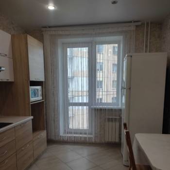 Сдается 1-комнатная квартира, 42 м²