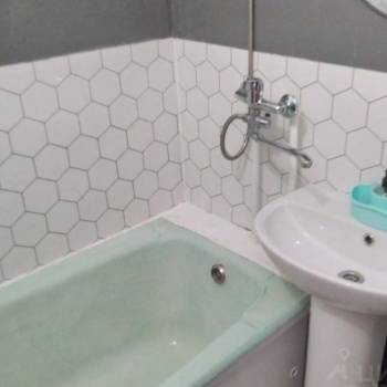 Продается 1-комнатная квартира, 40 м²