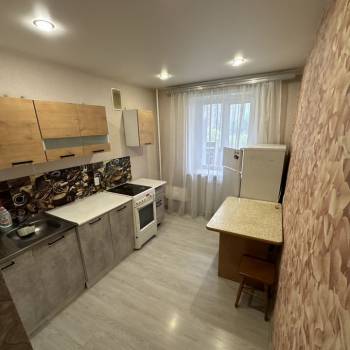 Сдается 2-х комнатная квартира, 48 м²