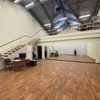 Сдается Нежилое помещение, 170 м²