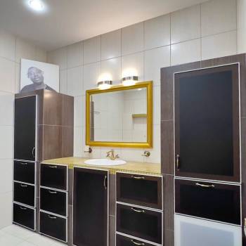 Сдается 2-х комнатная квартира, 90 м²
