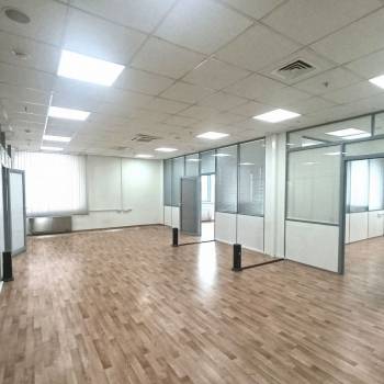 Сдается Нежилое помещение, 132,9 м²