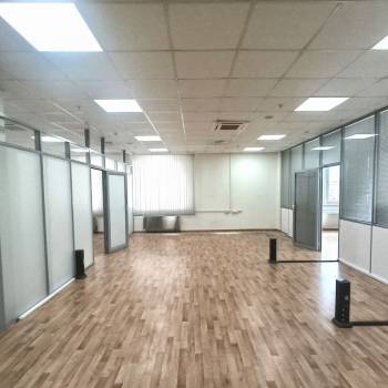 Сдается Нежилое помещение, 132,9 м²
