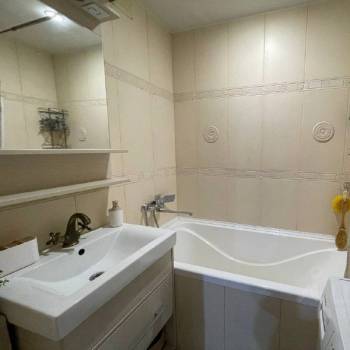 Продается 3-х комнатная квартира, 65 м²