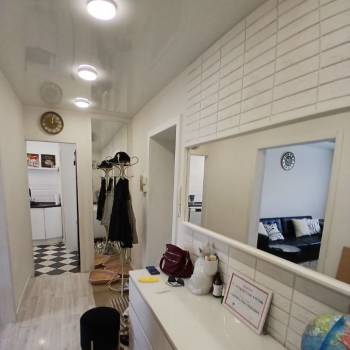 Продается Многокомнатная квартира, 65,9 м²