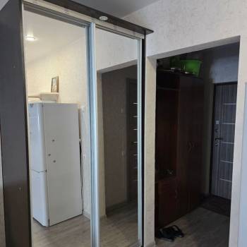Продается 1-комнатная квартира, 32 м²