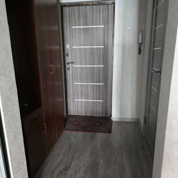 Продается 1-комнатная квартира, 32 м²