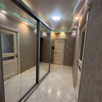 Продается 2-х комнатная квартира, 67,6 м²