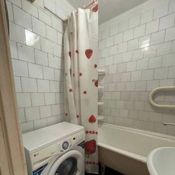 Сдается Многокомнатная квартира, 61 м²