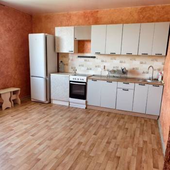 Сдается 1-комнатная квартира, 70 м²