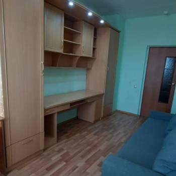 Сдается 2-х комнатная квартира, 105 м²