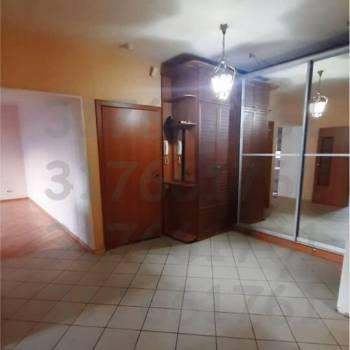 Сдается 2-х комнатная квартира, 105 м²