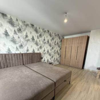 Сдается 1-комнатная квартира, 42 м²