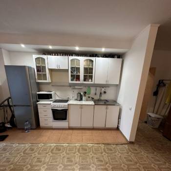 Сдается 1-комнатная квартира, 42 м²