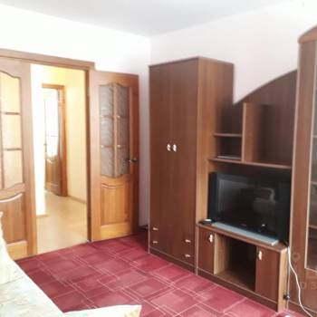 Сдается Многокомнатная квартира, 60 м²