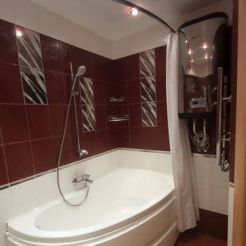 Сдается Многокомнатная квартира, 58,6 м²