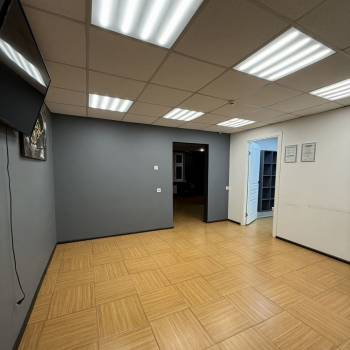 Продается Нежилое помещение, 77,7 м²