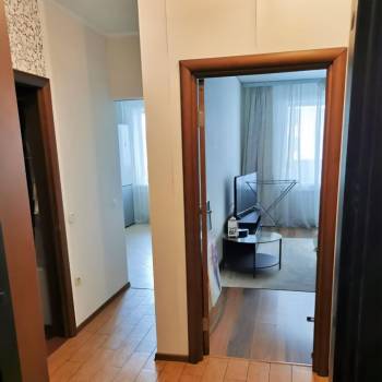 Сдается 1-комнатная квартира, 39 м²