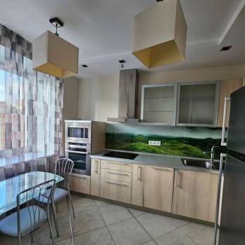 Сдается 2-х комнатная квартира, 59,6 м²