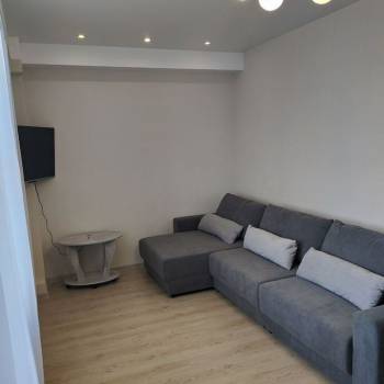 Сдается 2-х комнатная квартира, 65 м²