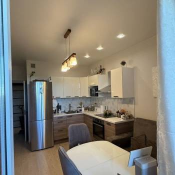 Продается 1-комнатная квартира, 48,7 м²