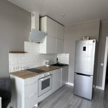 Продается 1-комнатная квартира, 40,7 м²