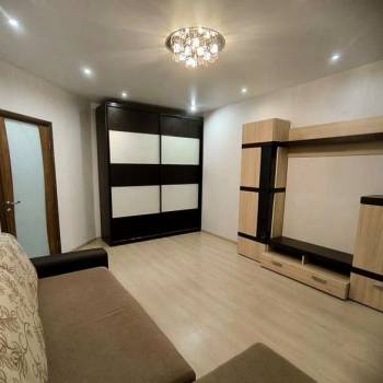 Сдается 2-х комнатная квартира, 60 м²