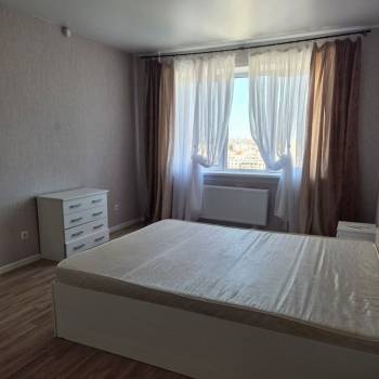 Сдается 1-комнатная квартира, 38 м²
