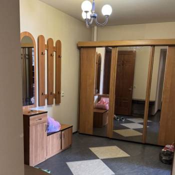 Сдается 2-х комнатная квартира, 77,9 м²