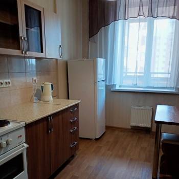 Сдается 1-комнатная квартира, 36 м²