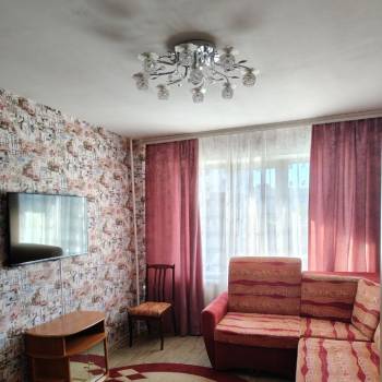 Сдается Многокомнатная квартира, 60 м²