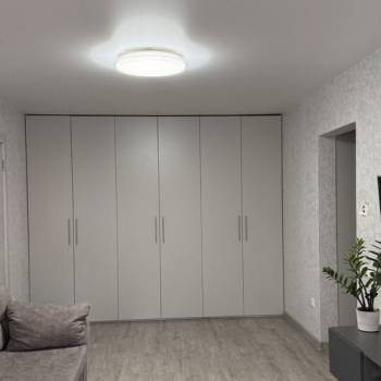 Продается Многокомнатная квартира, 75,1 м²